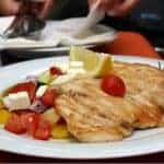 חזה עוף עם ביצת עין