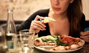 מה אוכלים בלילה