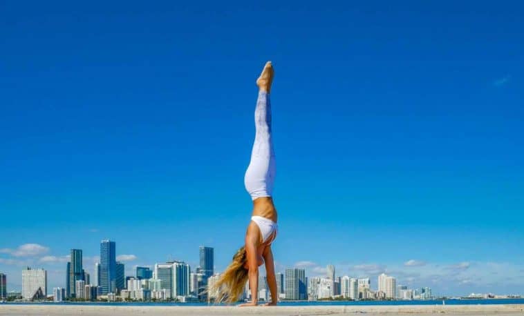 עמידת ידיים