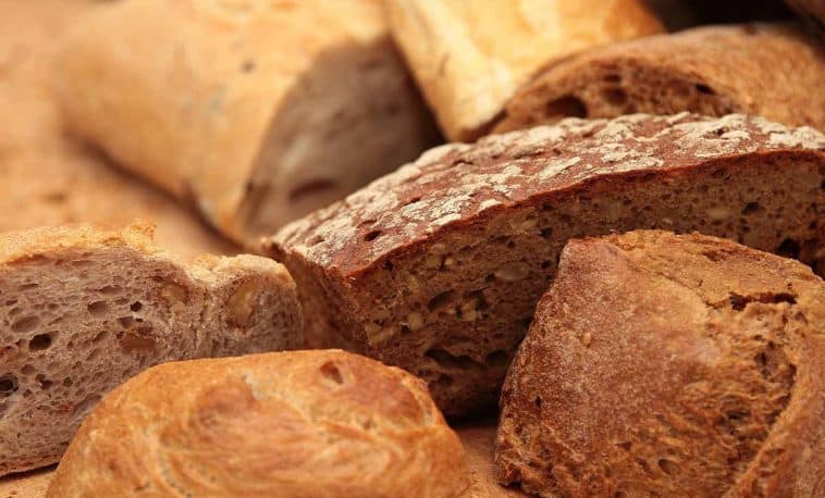 מזונות המלאים