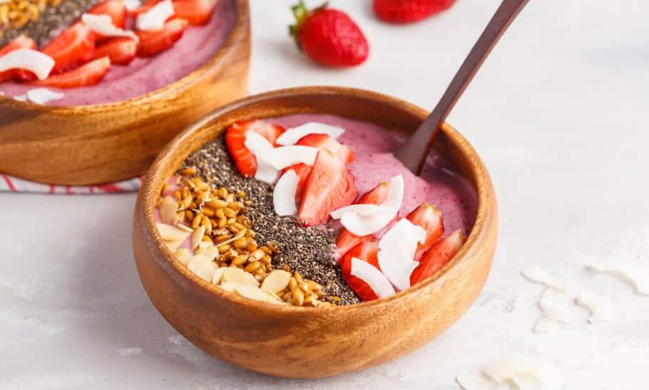 מתכון לקערת בריאות מלאה בתותים